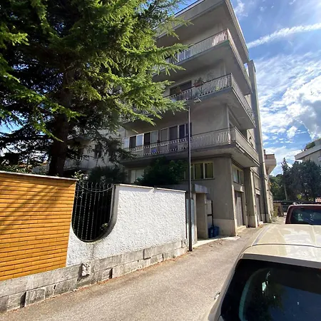 Апартаменты Loft Pineta Dannunziana - Mare - Family Friendly - Self Check In - Noleggio Ombrellone & Bici