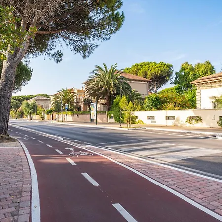 Loft Pineta Dannunziana - Mare - Family Friendly - Self Check In - Noleggio Ombrellone & Bici アパート *