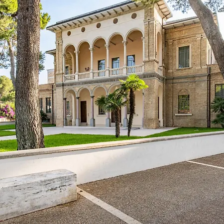 Loft Pineta Dannunziana Apartment Pescara